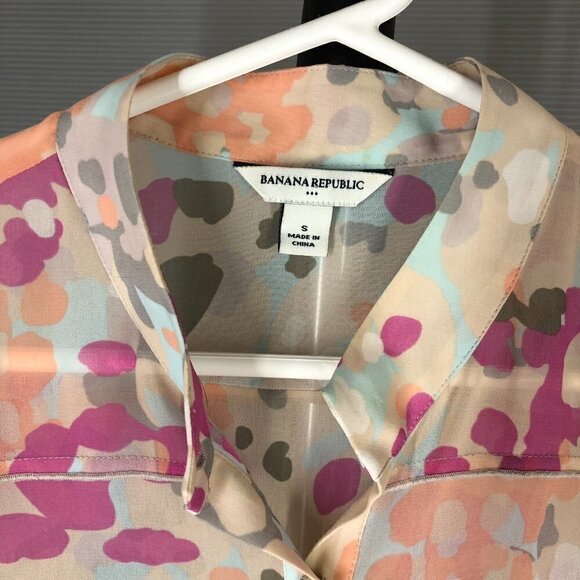 BANANA REPUBLIC FACTORY‎ Abstract Semi-Sheer 3/4 Sleeve Button Down Blouse  Sz S - Picture 9 of 10